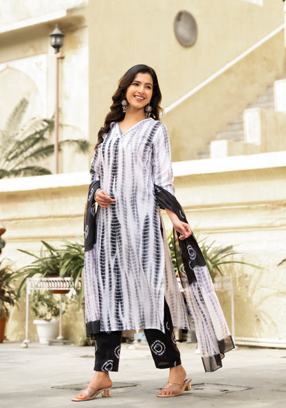 Women Black, White Printed Viscose Rayon Kurta, Pant And Dupatta Set