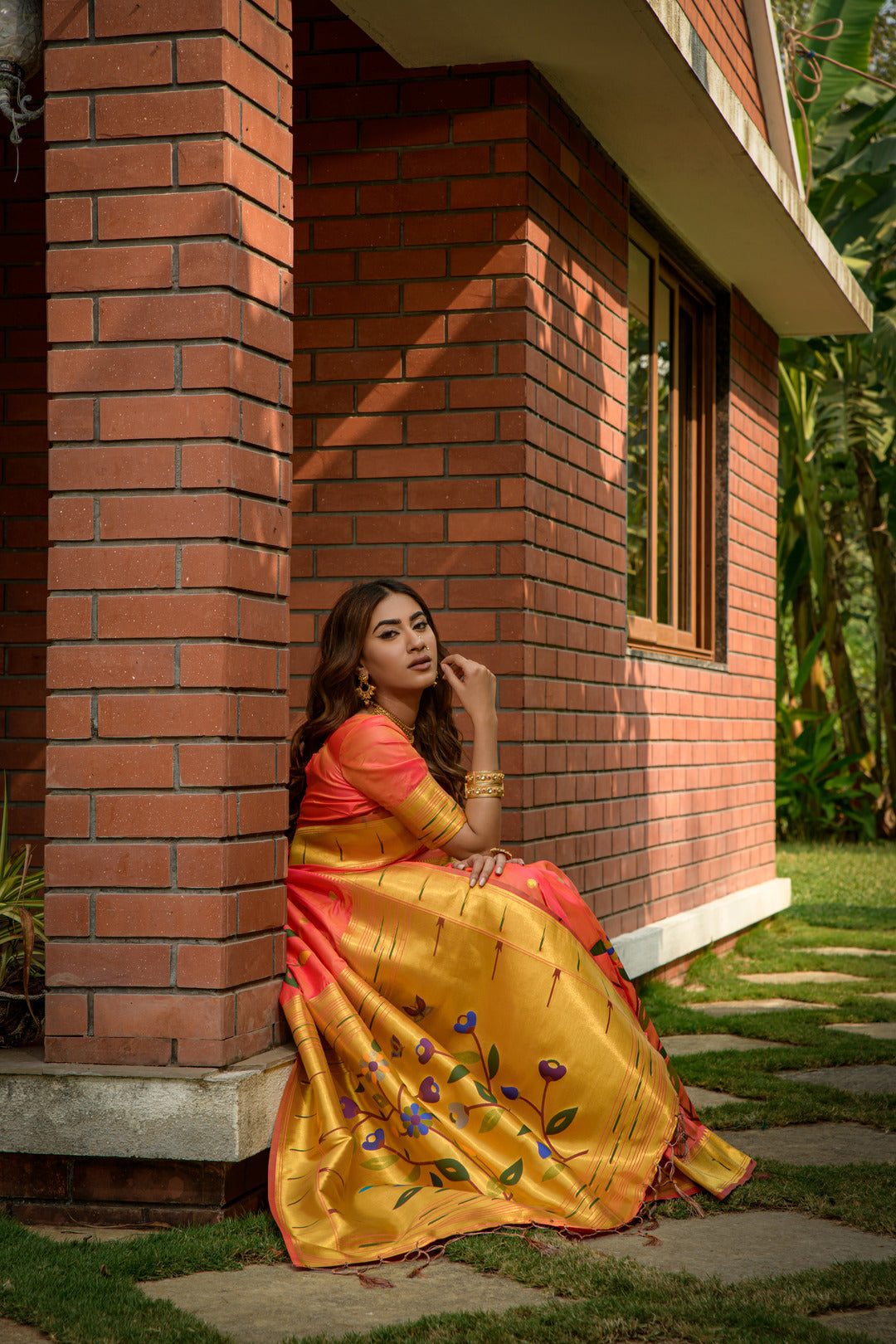 Dhiyona GR Women's Butterfly Peachy Pink Zari Paithani Silk Saree