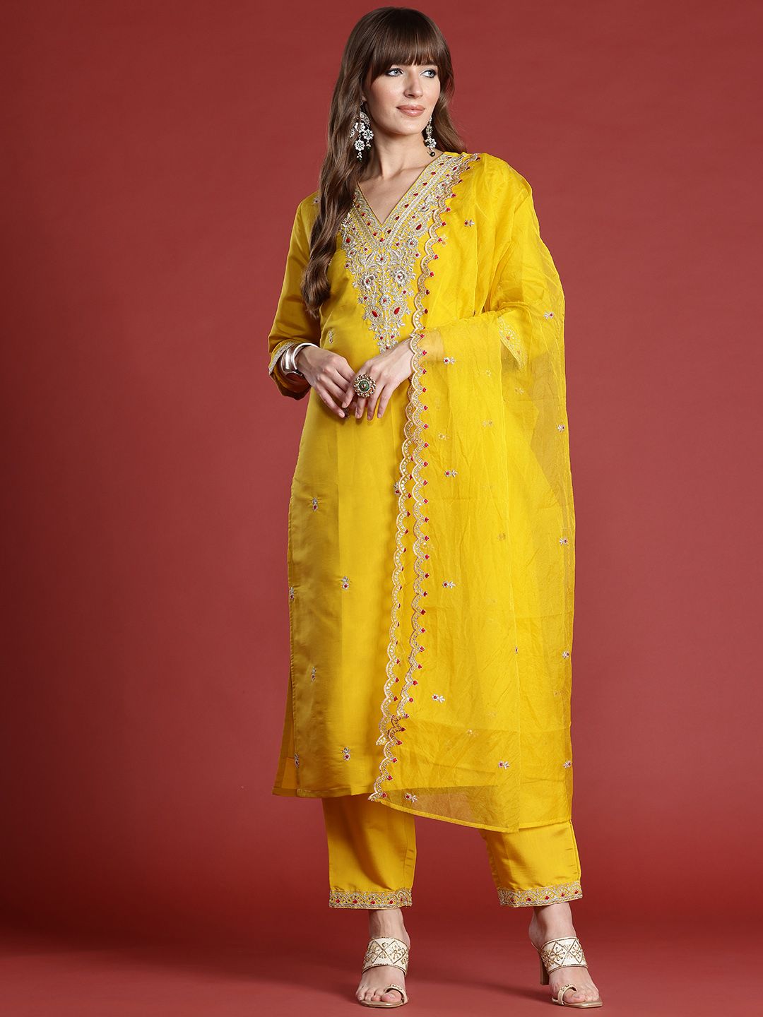Dhiyona IE Ethnic Motifs Embroidered Sequinned Kurta with Trousers & With Dupatta