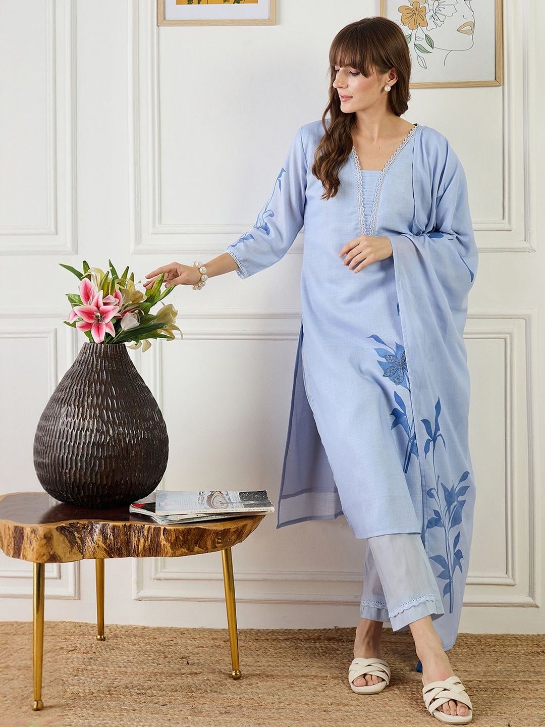 Women Floral Printed Linen Kurta with Trousers & Dupatta