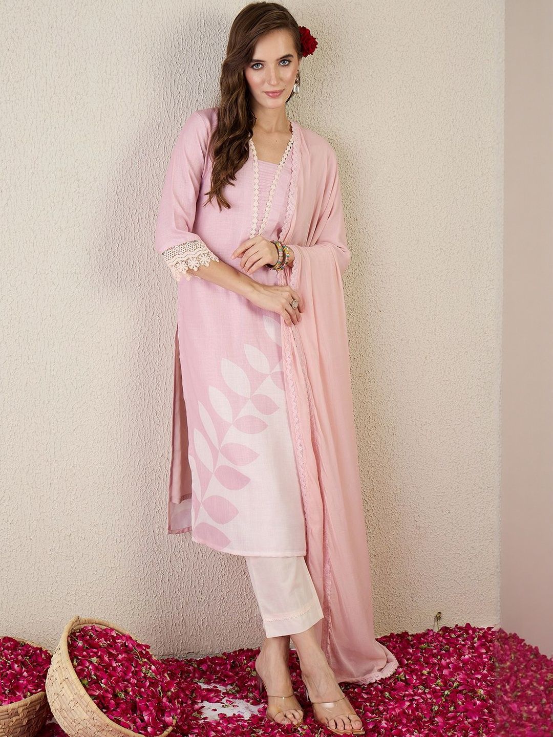 Women Floral Printed Linen Kurta with Trousers & Dupatta