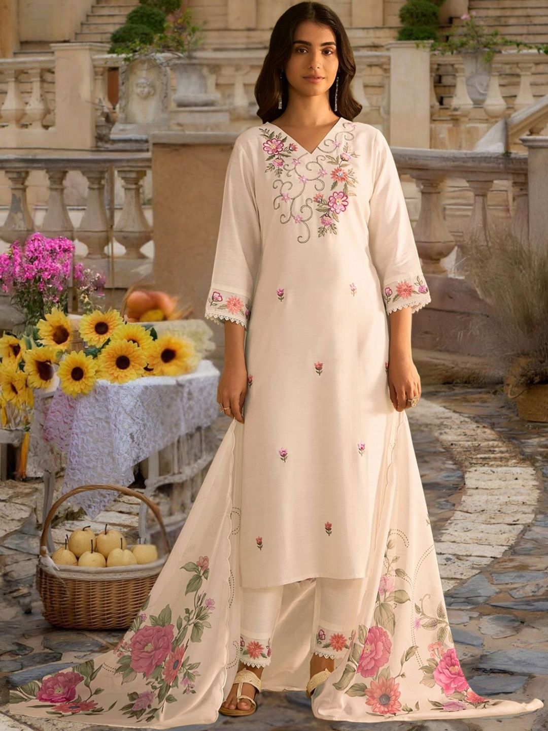 Dhiyona IE Women Floral Embroidered Regular Thread Work Kurta with Trousers & With Dupatta