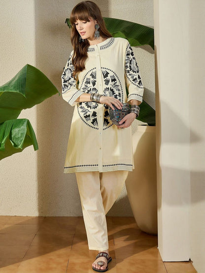 Women Ethnic Motifs Embroidered Straight Kurta Palazzos Set