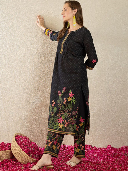Dhiyona IE Printed Round Neck Three-Quarter Sleeves Pure Cotton Tunic And Trousers