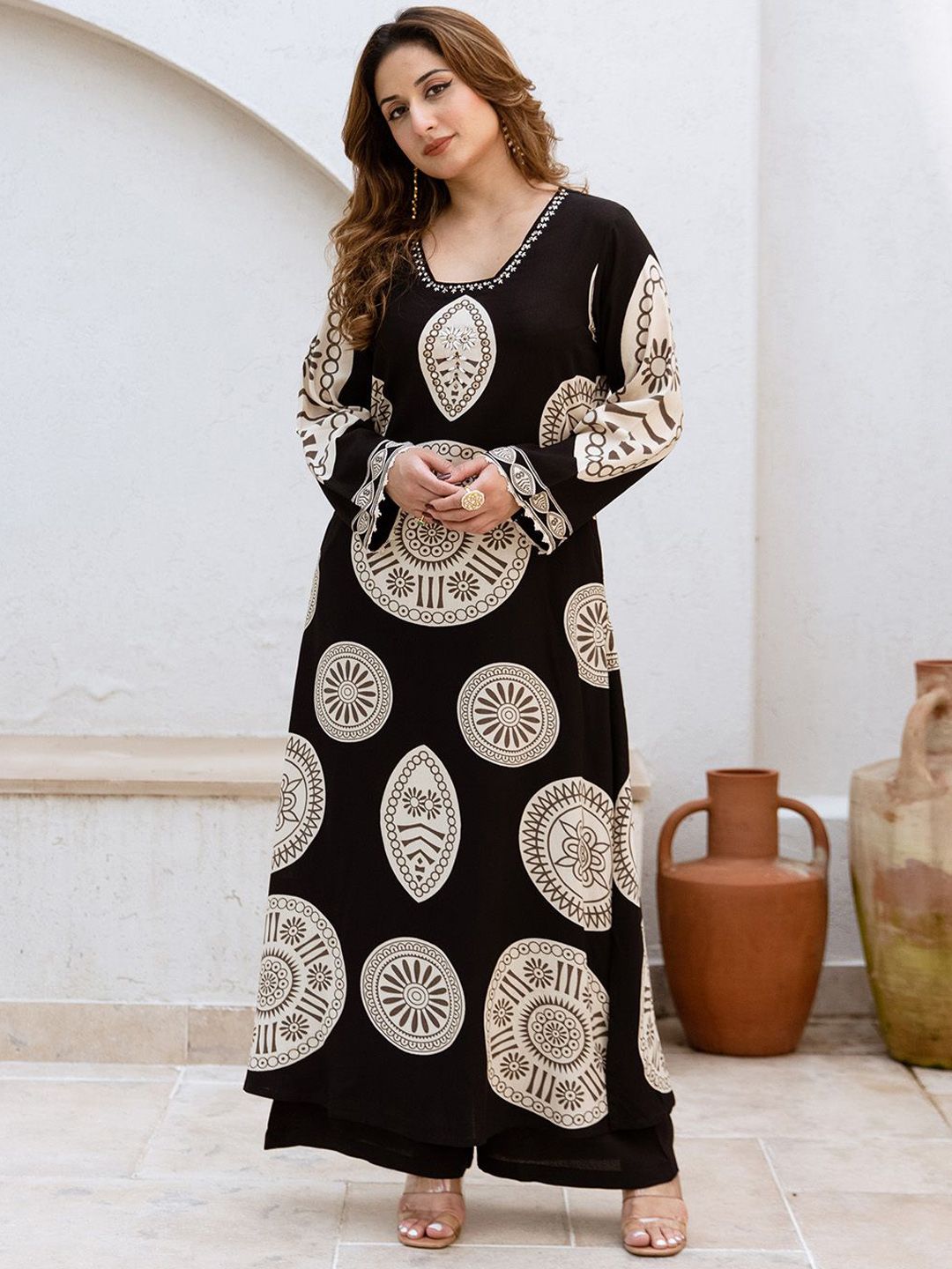 Dhiyona IS Women's Women Ethnic Motifs Printed Kurta with Trousers