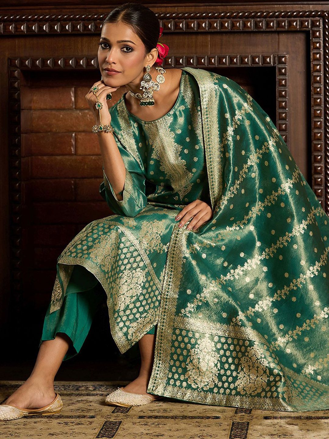 Ethnic Motifs Woven Design Zari Straight Kurta With Trousers & Dupatta