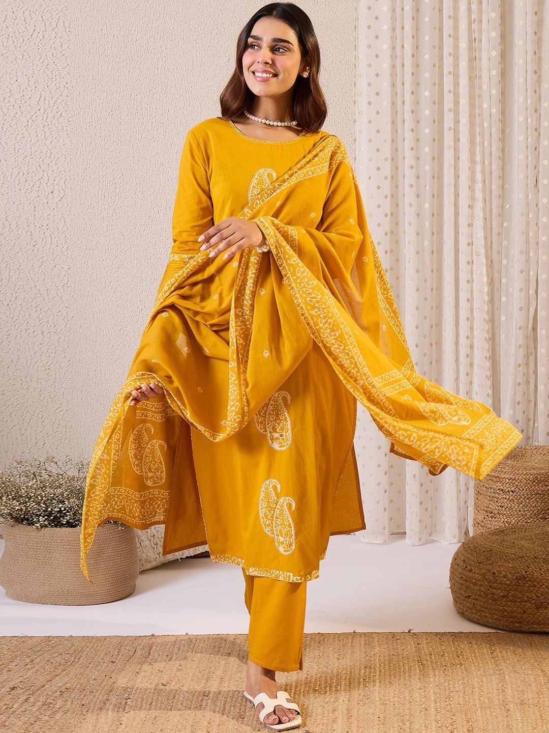 Women Paisley Printed Pure Cotton Kurta with Trouser & Dupatta