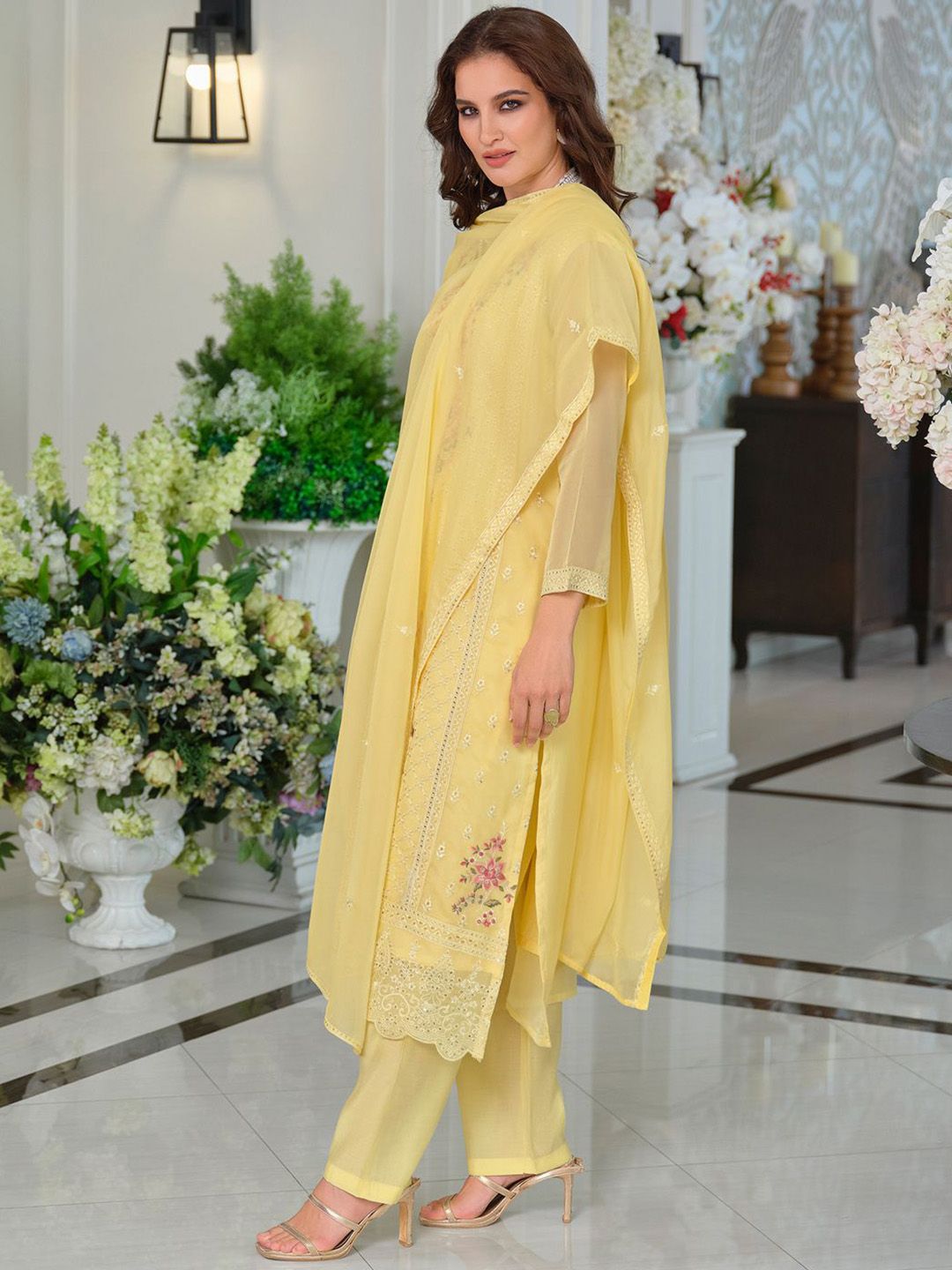 Adults-Women Woven Design Embroidered Kurta with Trousers & Dupatta