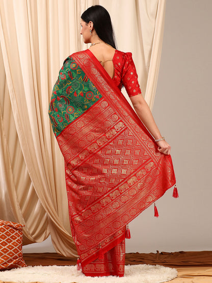 Women's Cotton Blend Green Printed Designer Saree With Blouse Piece