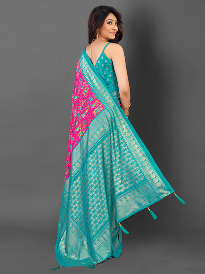 Women's Cotton Blend Pink Printed Designer Saree With Blouse Piece