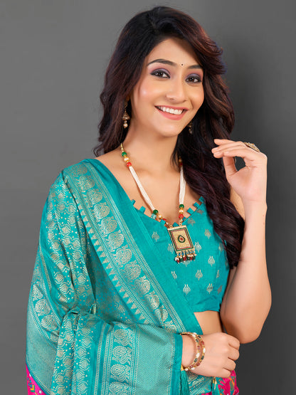 Women's Cotton Blend Pink Printed Designer Saree With Blouse Piece
