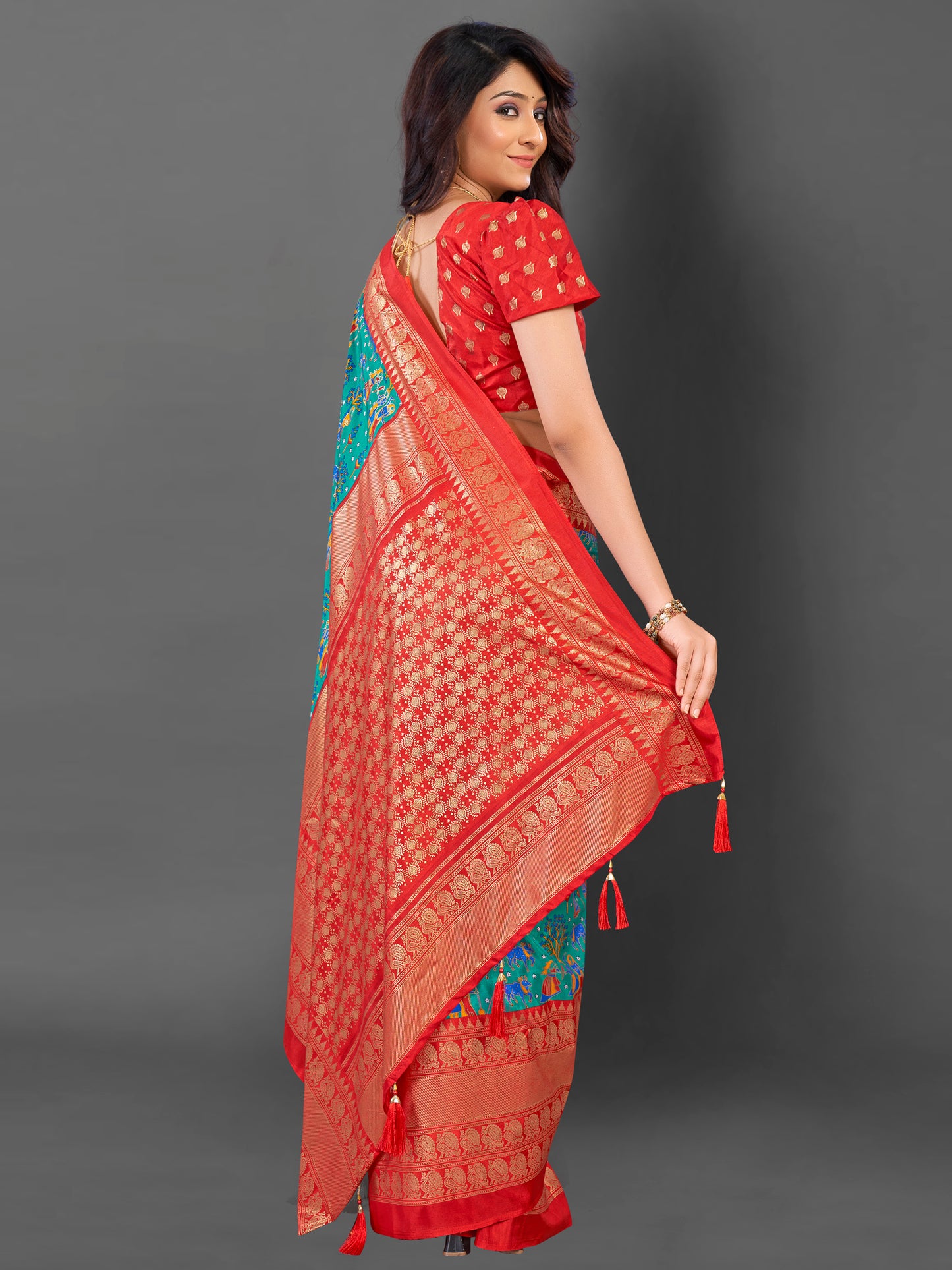 Women's Cotton Blend Light Blue Printed Designer Saree With Blouse Piece