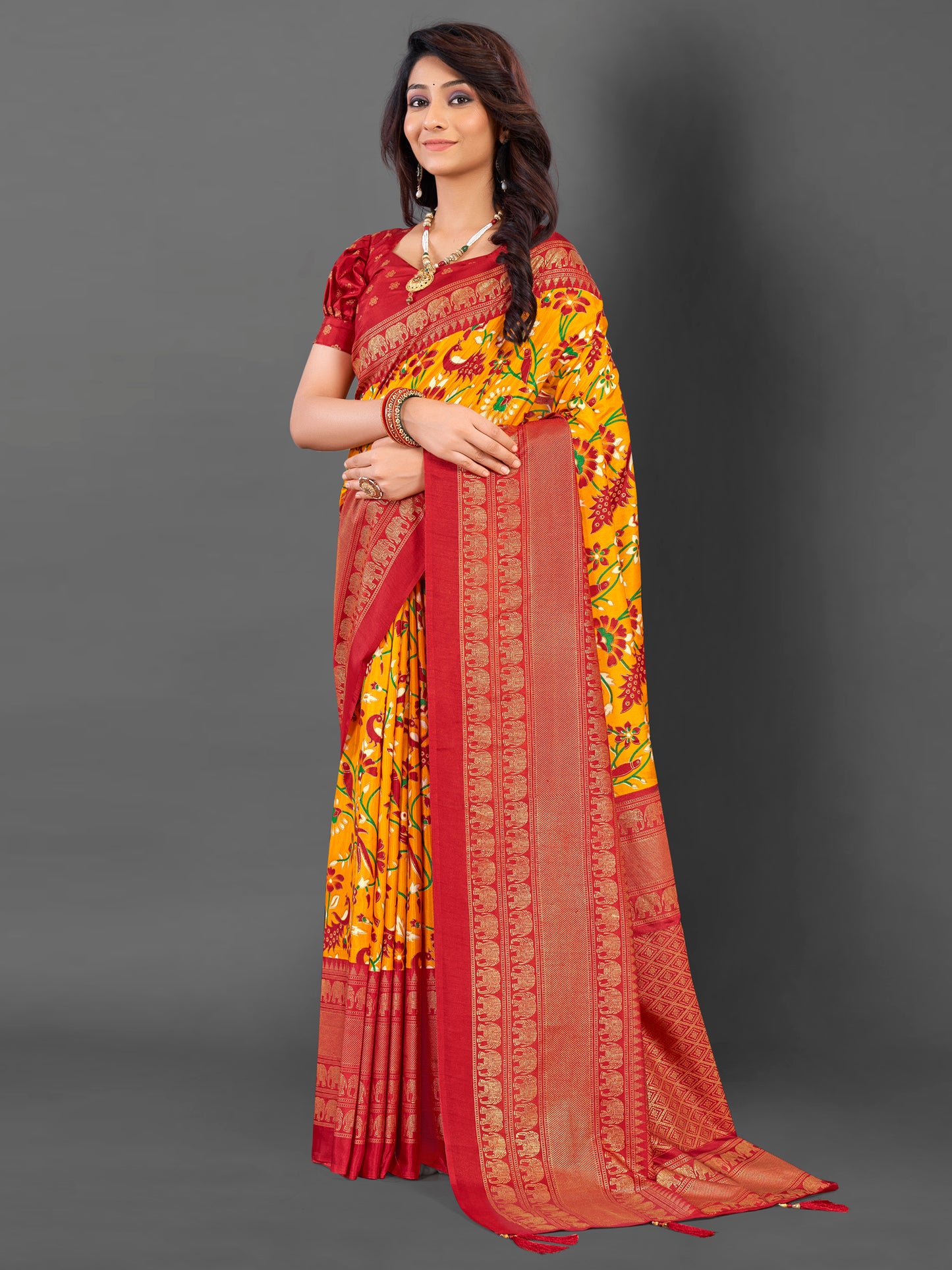 Women's Cotton Blend Yellow Printed Designer Saree With Blouse Piece