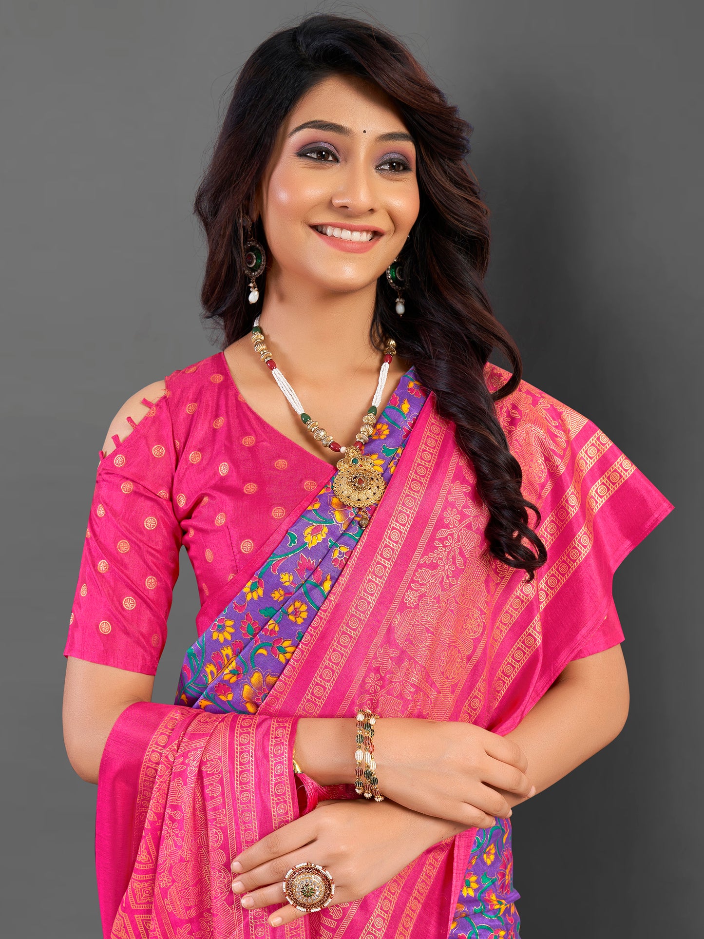 Women's Cotton Blend Lavendar Printed Designer Saree With Blouse Piece