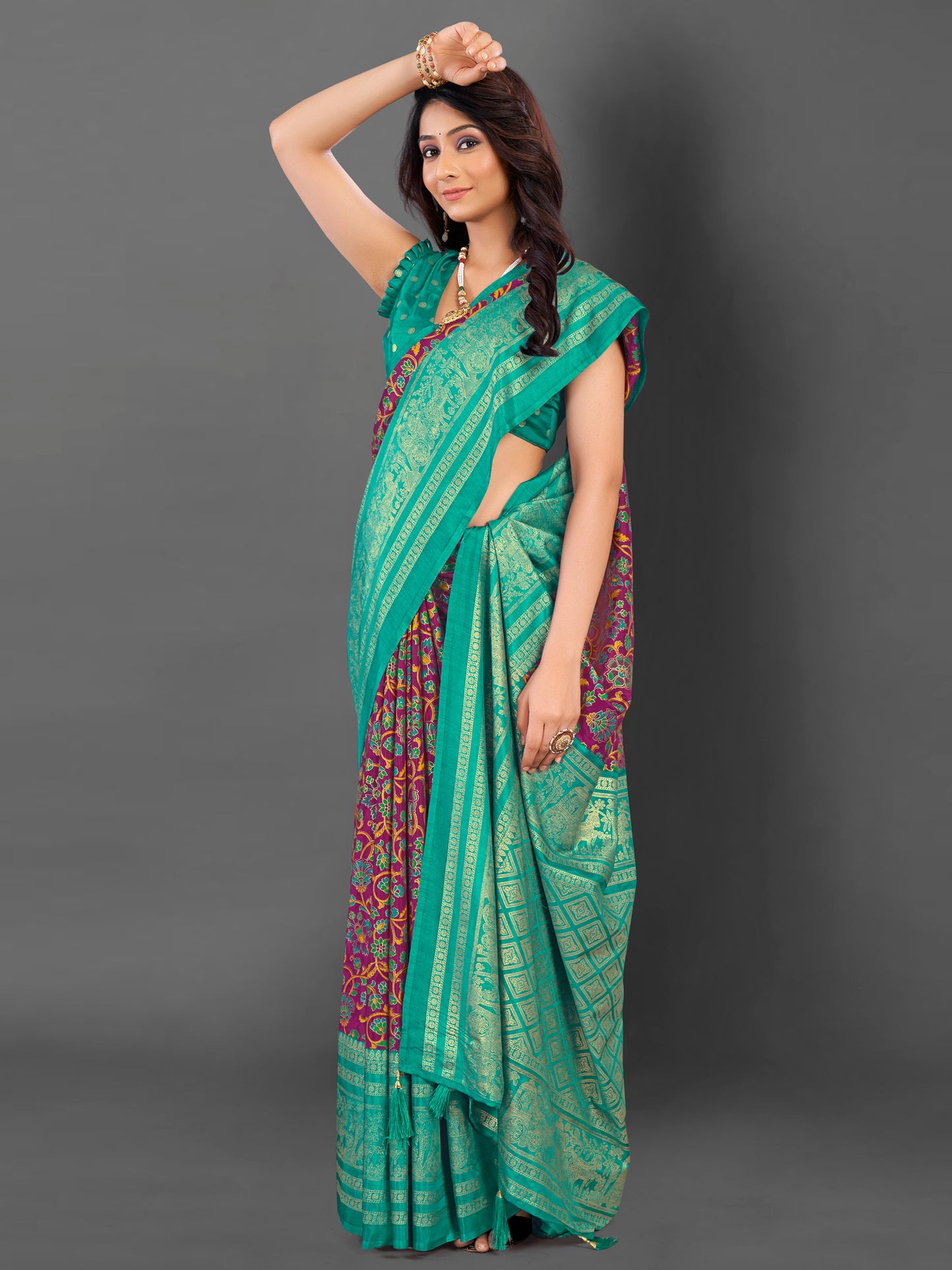 Women's Cotton Blend Magenta Printed Designer Saree With Blouse Piece