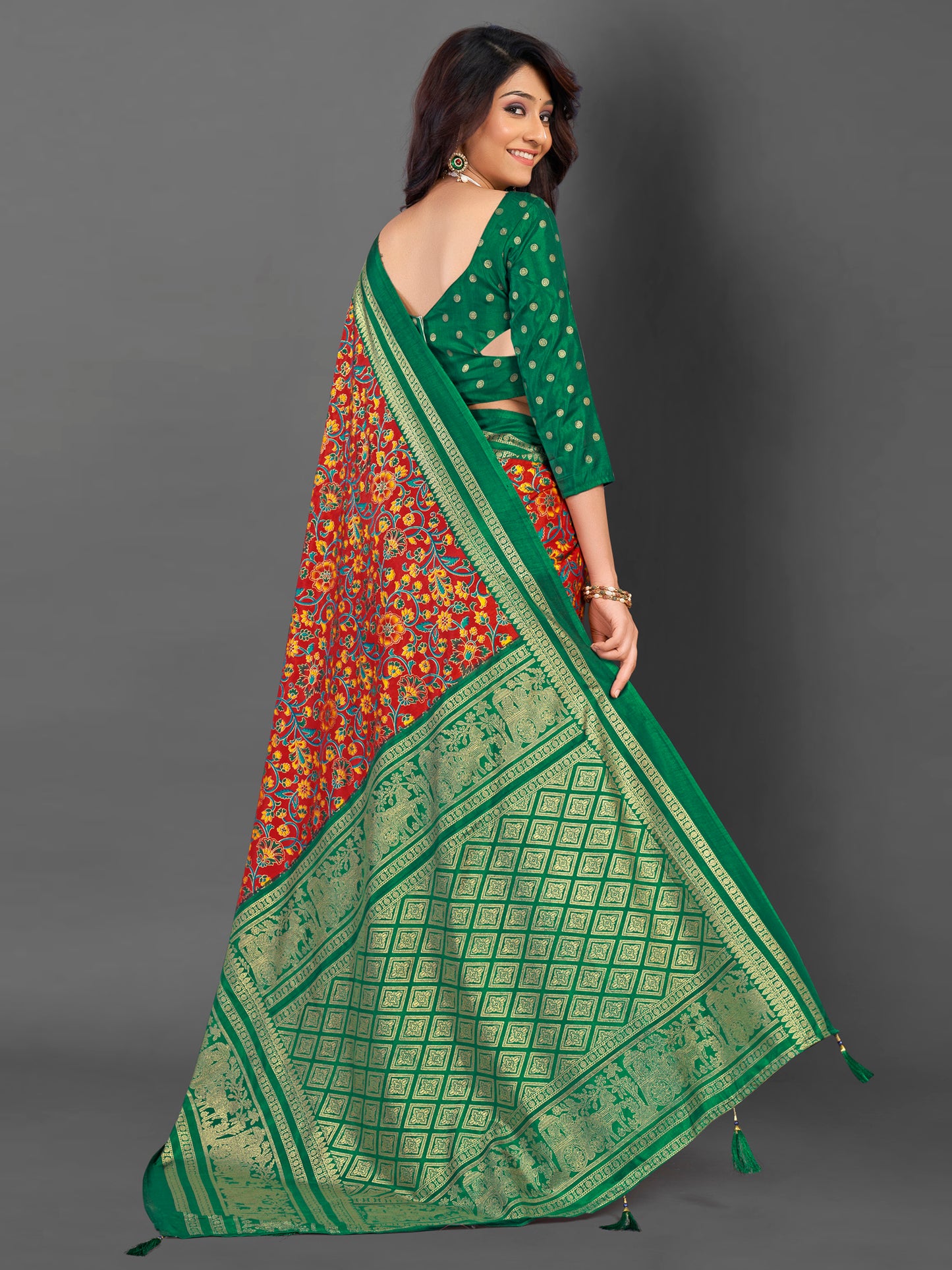Women's Cotton Blend Red Printed Designer Saree With Blouse Piece