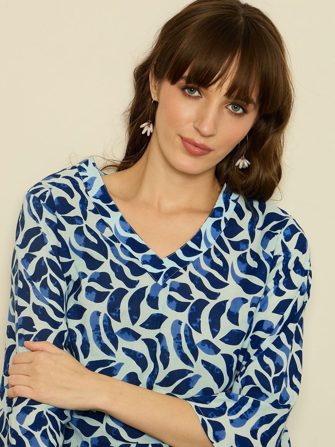 Dhiyona IE Women Printed V-Neck Cotton Top and Trousers Co-Ords