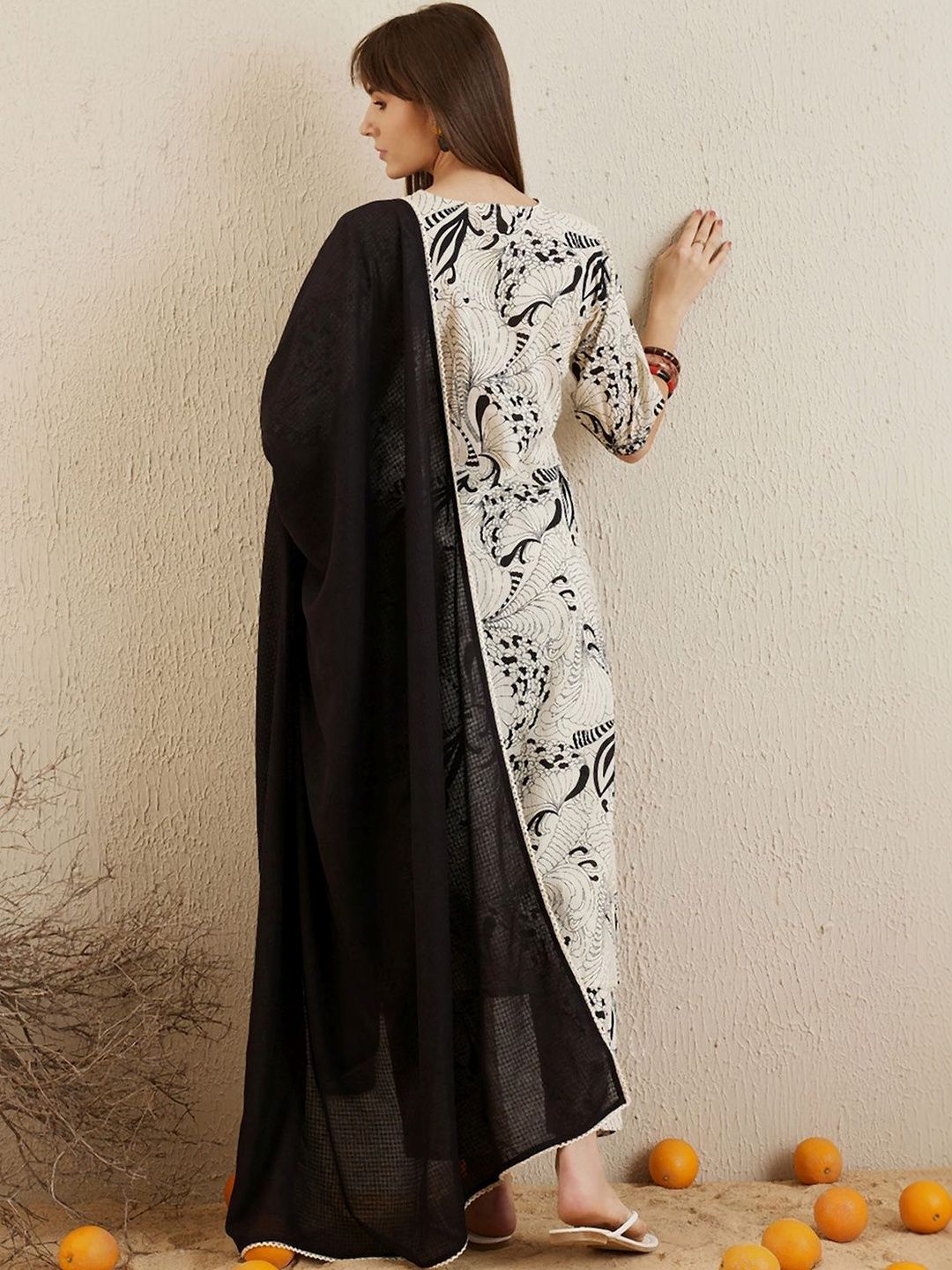 Women Ethnic Motifs Printed Regular Thread Work Pure Cotton Kurta with Trousers & With Dupatta