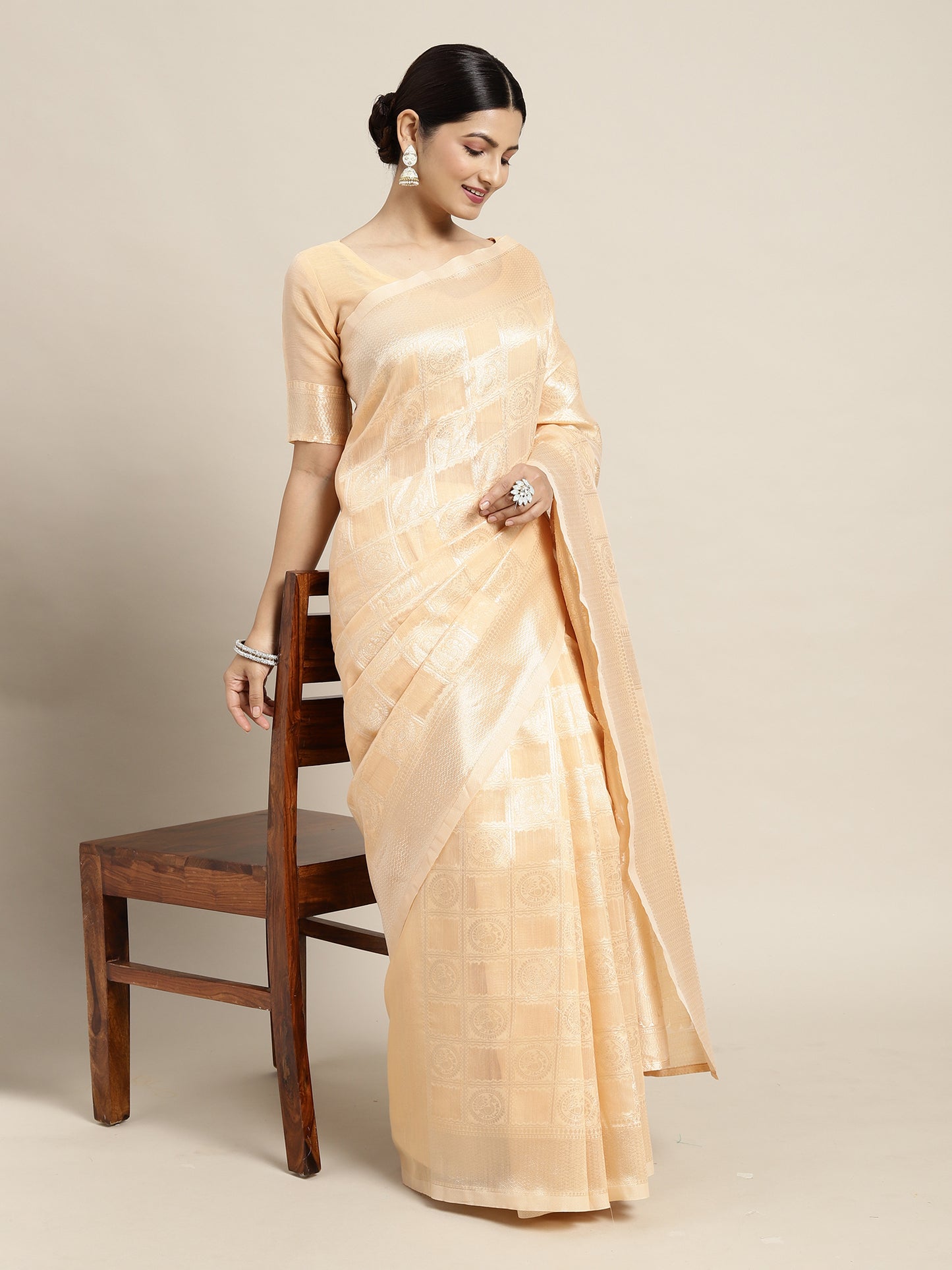Women's Cotton Blend Peach Woven Design Designer Saree With Blouse Piece