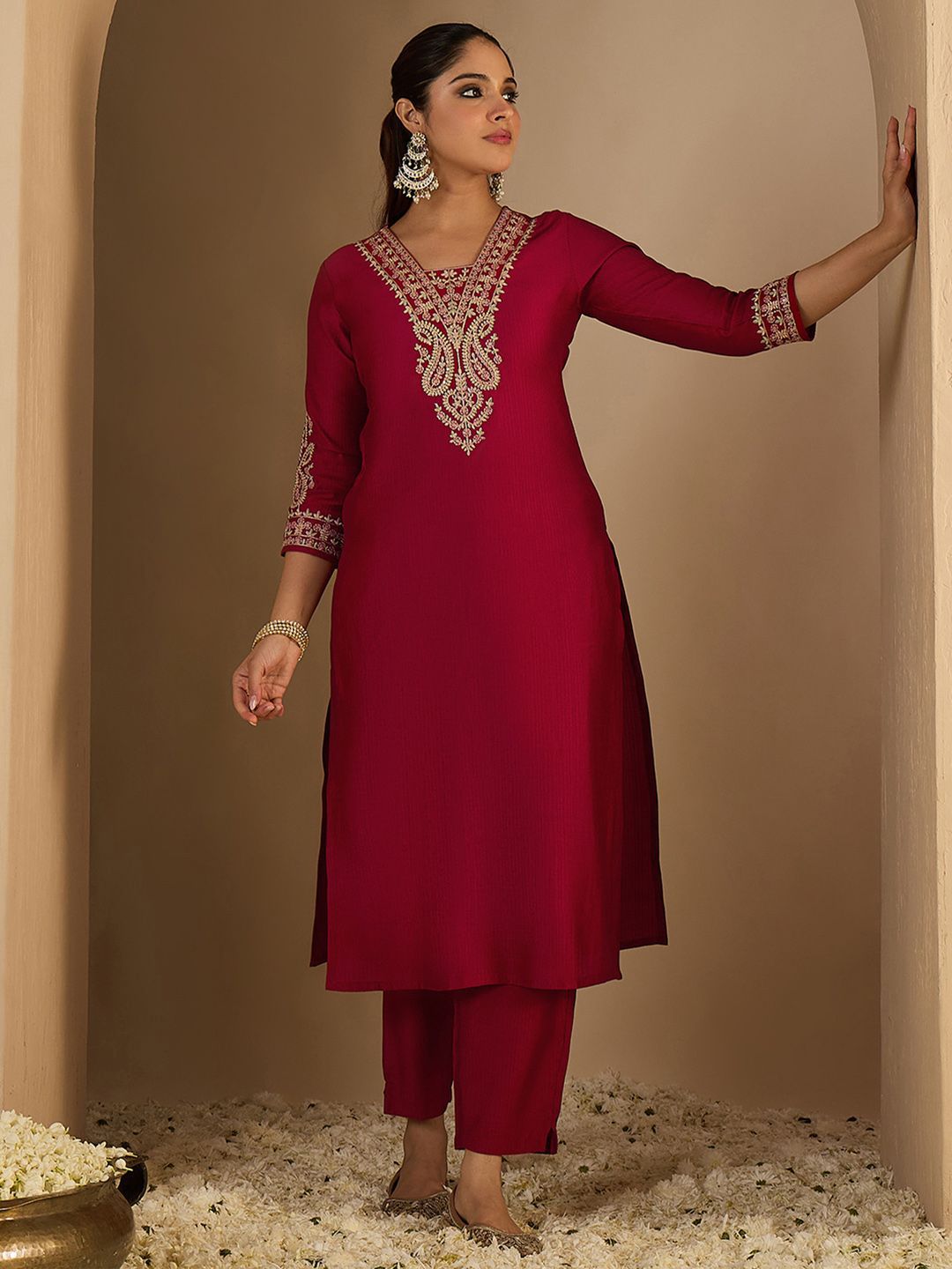 Dhiyona IE Embroidered Tunic With Trousers Co-Ords