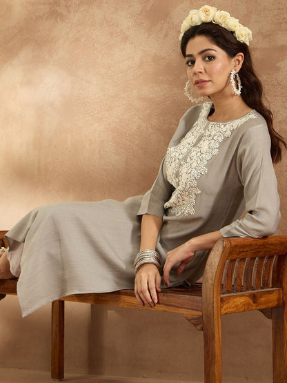 Women Ethnic Motifs Embroidered Regular Thread Work Kurta with Trousers