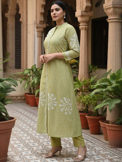 Women Printed Regular Pure Cotton Kurta with Trousers