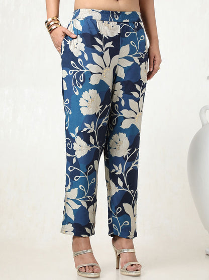 Dhiyona SO Women's Women Floral Regular Sequinned Kurta with Trousers
