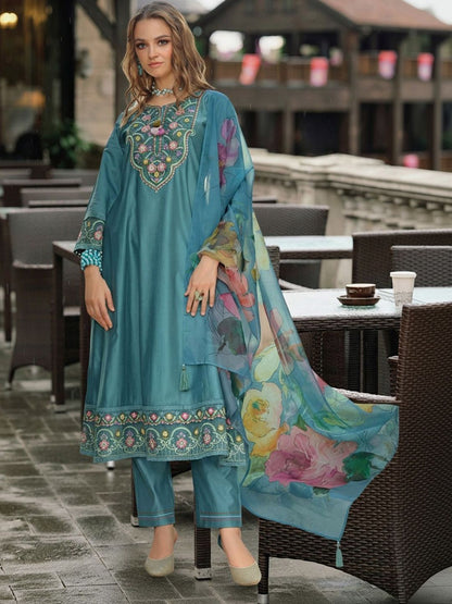 Women Floral Embroidered Regular Thread Work Liva Kurta with Trousers & With Dupatta