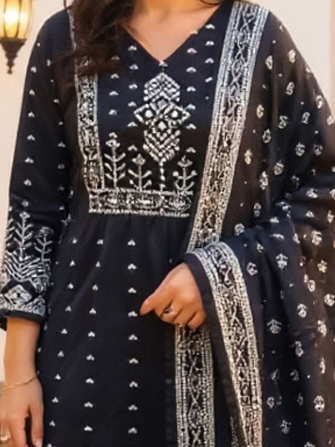 Floral Printed V-Neck Pure Cotton Straight Kurta With Trousers & Dupatta