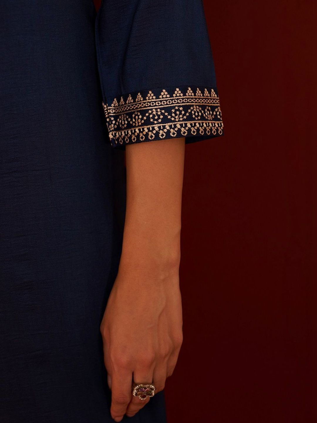 Women Ethnic Motifs Embroidered Regular Thread Work Kurta with Trousers & With Dupatta