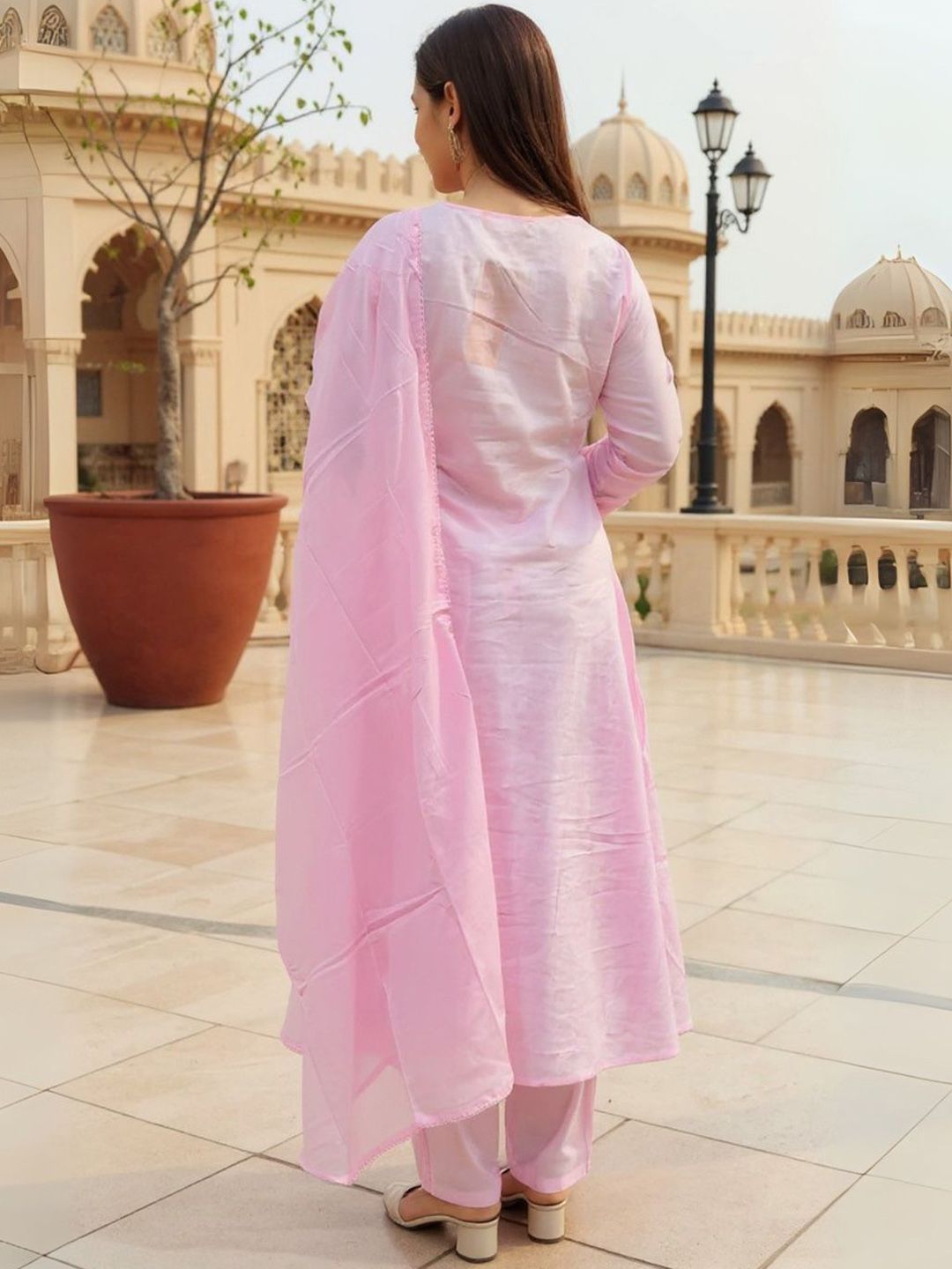 Floral Embroidered Thread Work Pure Cotton A Line Kurta With Trousers & Dupatta