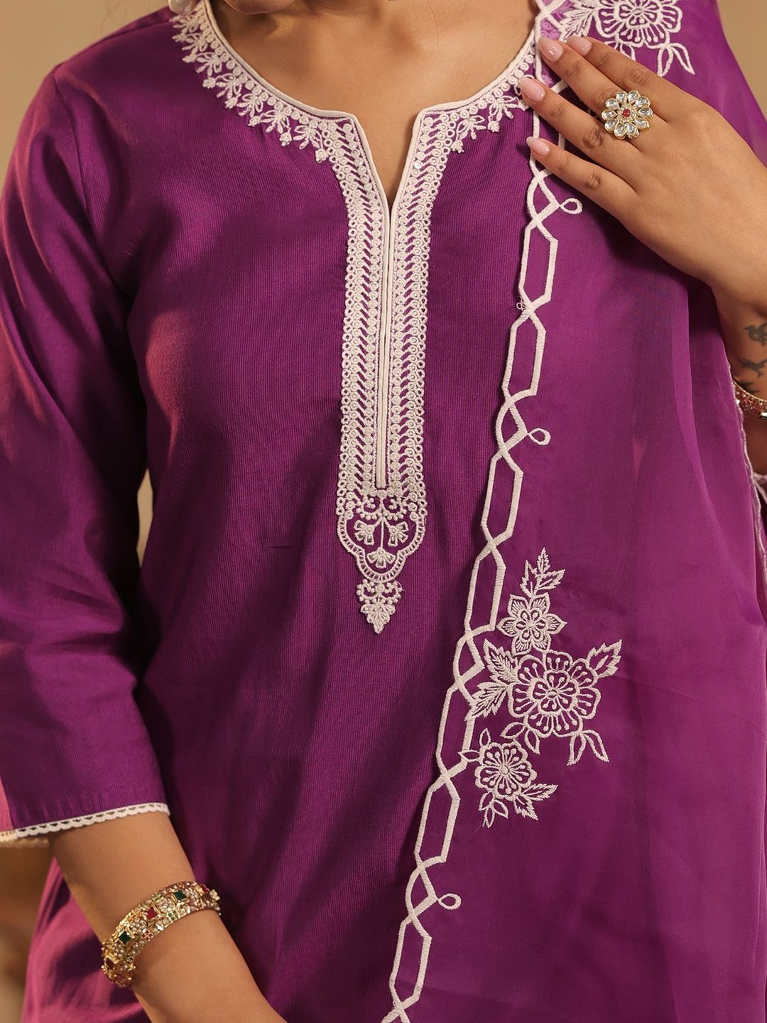 Women Ethnic Motifs Embroidered Thread Work Kurta with Trousers & Dupatta