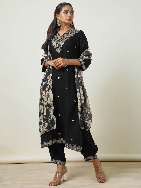 Dhiyona SO Women's Floral Embroidered Thread Work Straight Kurta with Salwar & Dupatta
