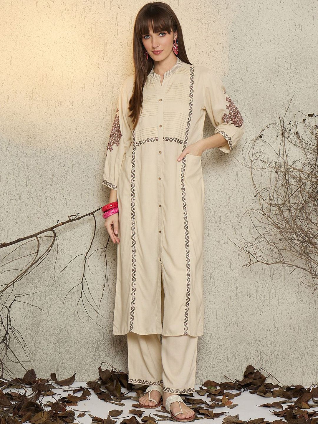 Women Ethnic Motifs Embroidered Regular Mirror Work Kurta with Palazzos