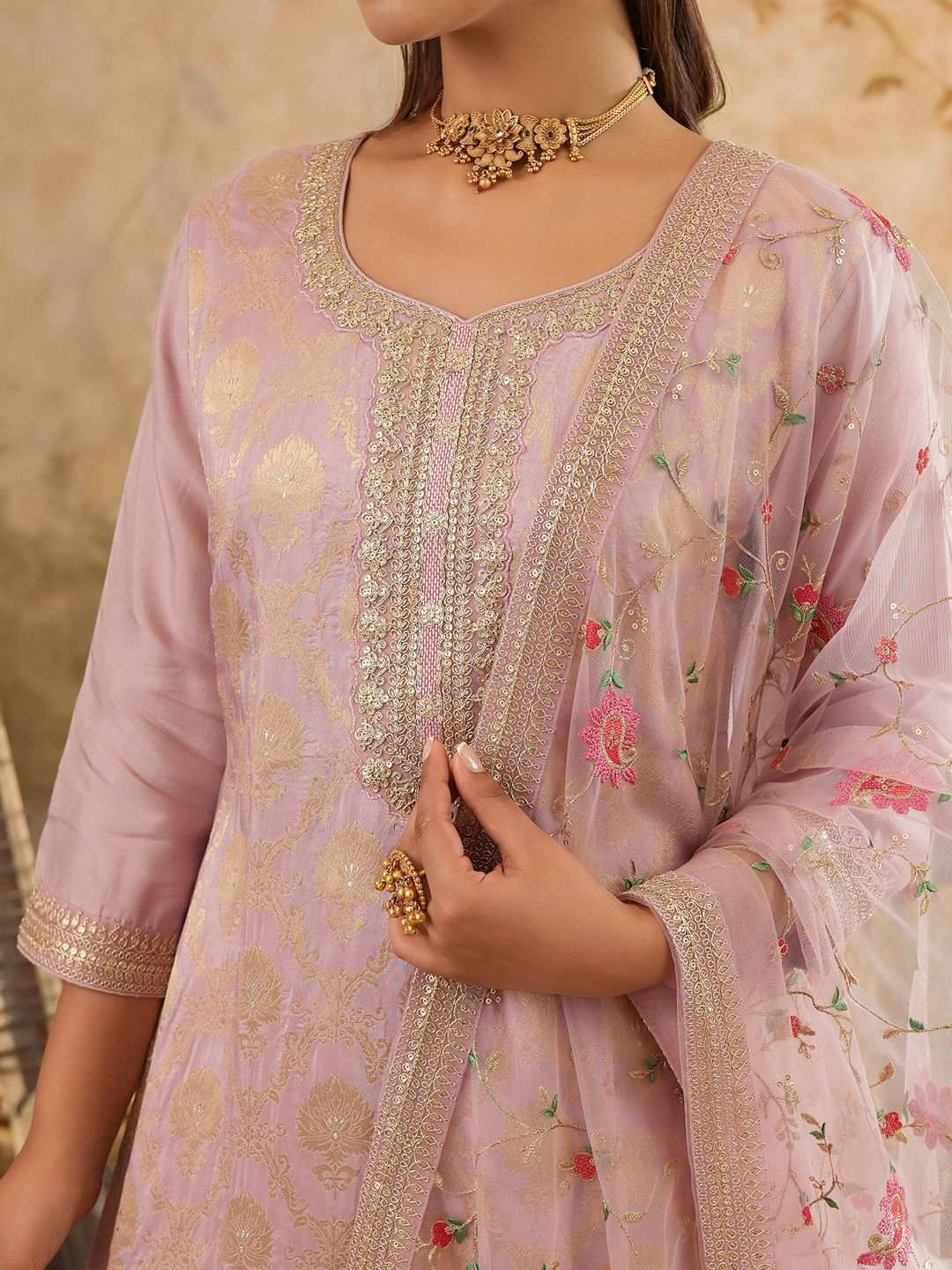Ethnic Motifs Woven Design Zari Straight Kurta With Trousers & Dupatta