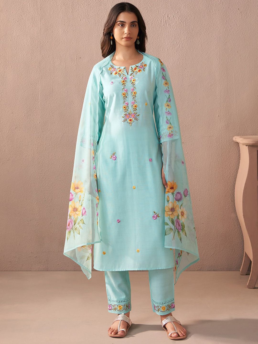 Notch Neck Embroidered Straight Kurta