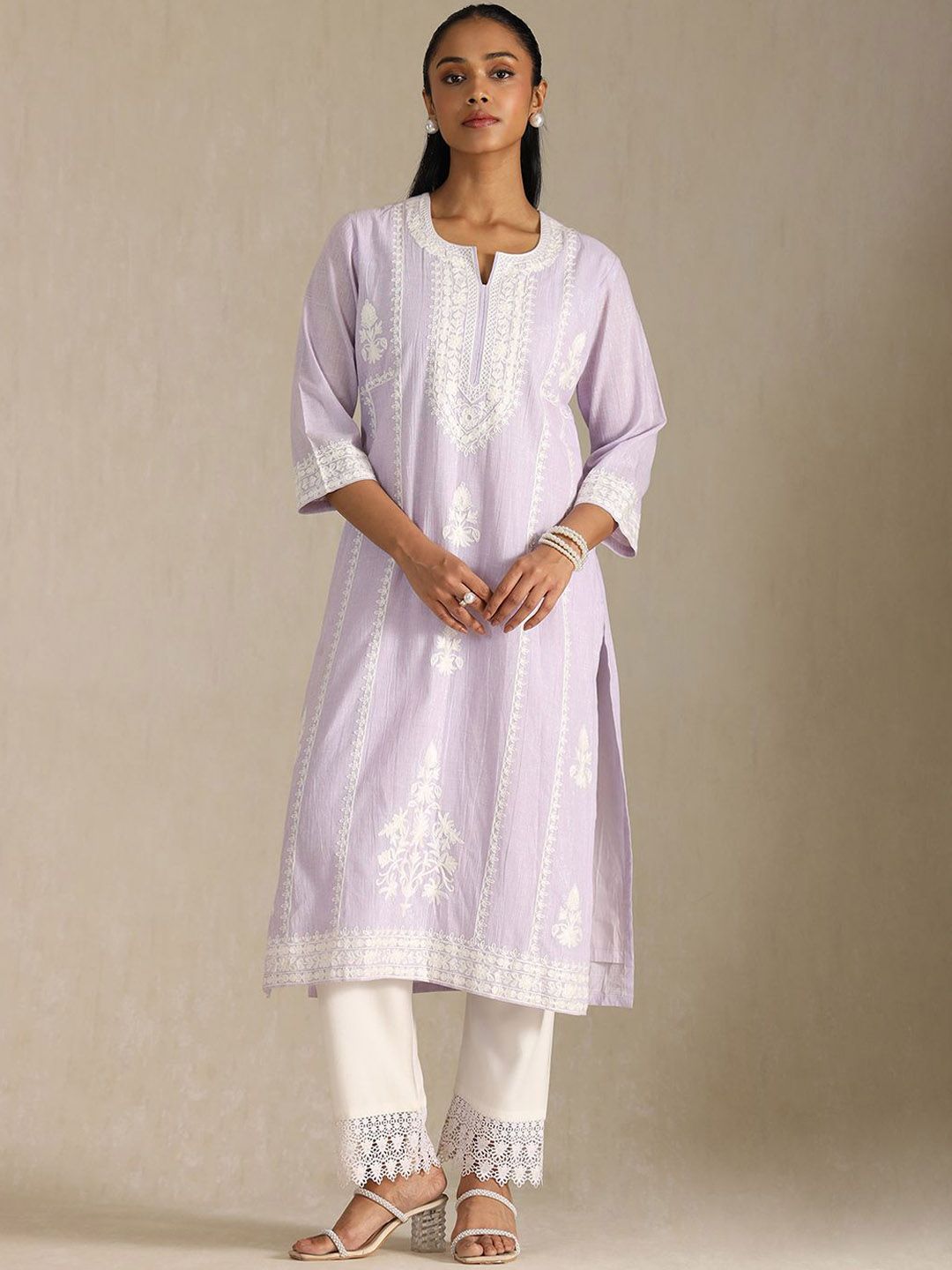 Dhiyona SO Women's Women Floral Embroidered Kurta with Trousers