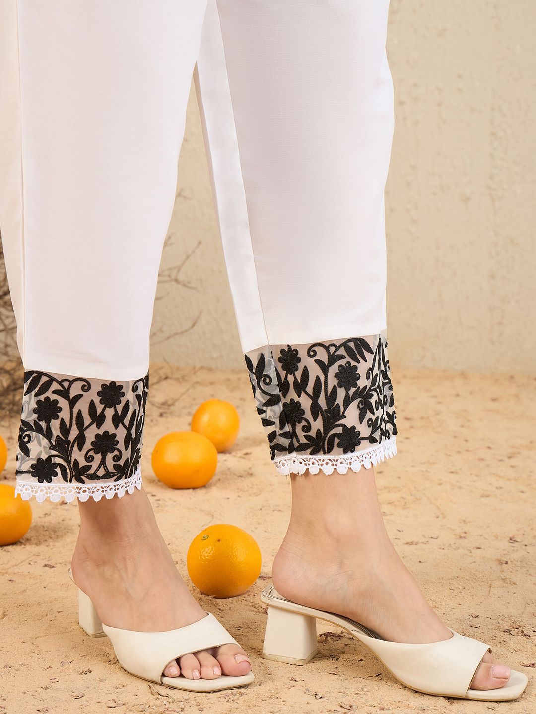 Floral Embroidered Panelled Beads and Stones Straight Kurta with Trousers