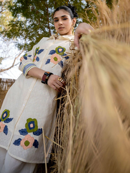 Women Floral Embroidered Regular Thread Work Pure Cotton Kurta with Trousers