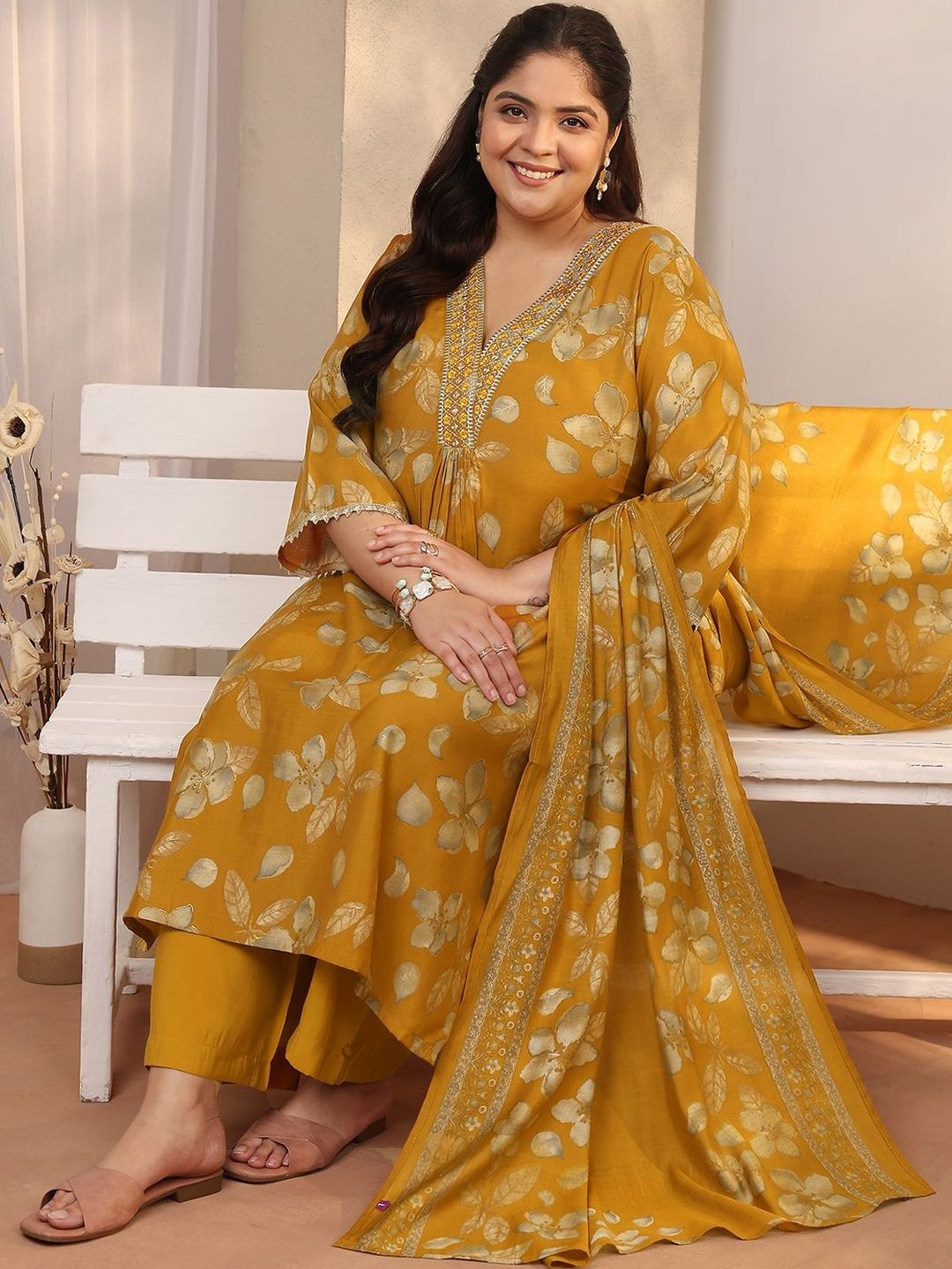 Dhiyona Women's Plus Size Floral Printed Pleated Kurta with Trousers & Dupatta