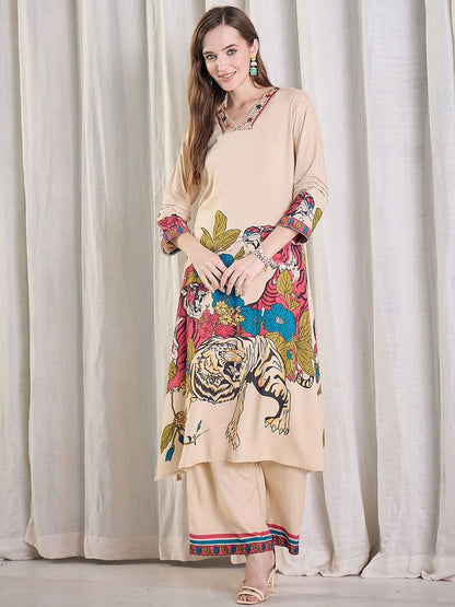 Women Animal Printed Kurta with Trousers