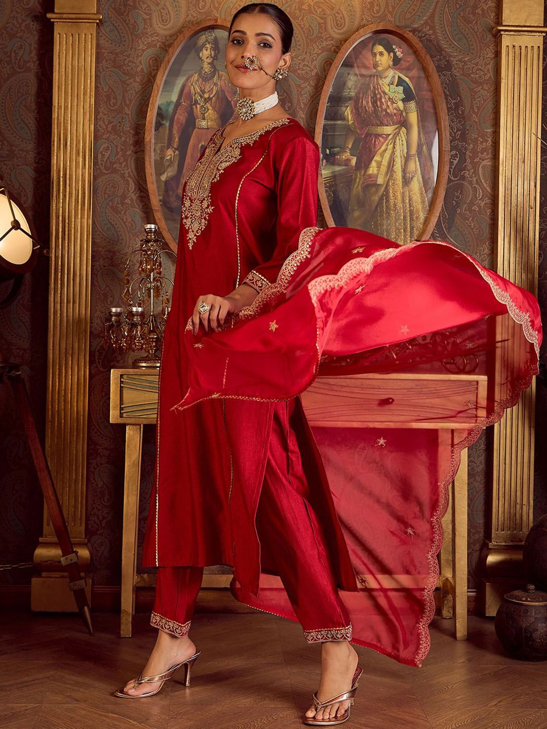 Dhiyona IE Ethnic Motifs Embroidered Kurta With Trousers & Dupatta