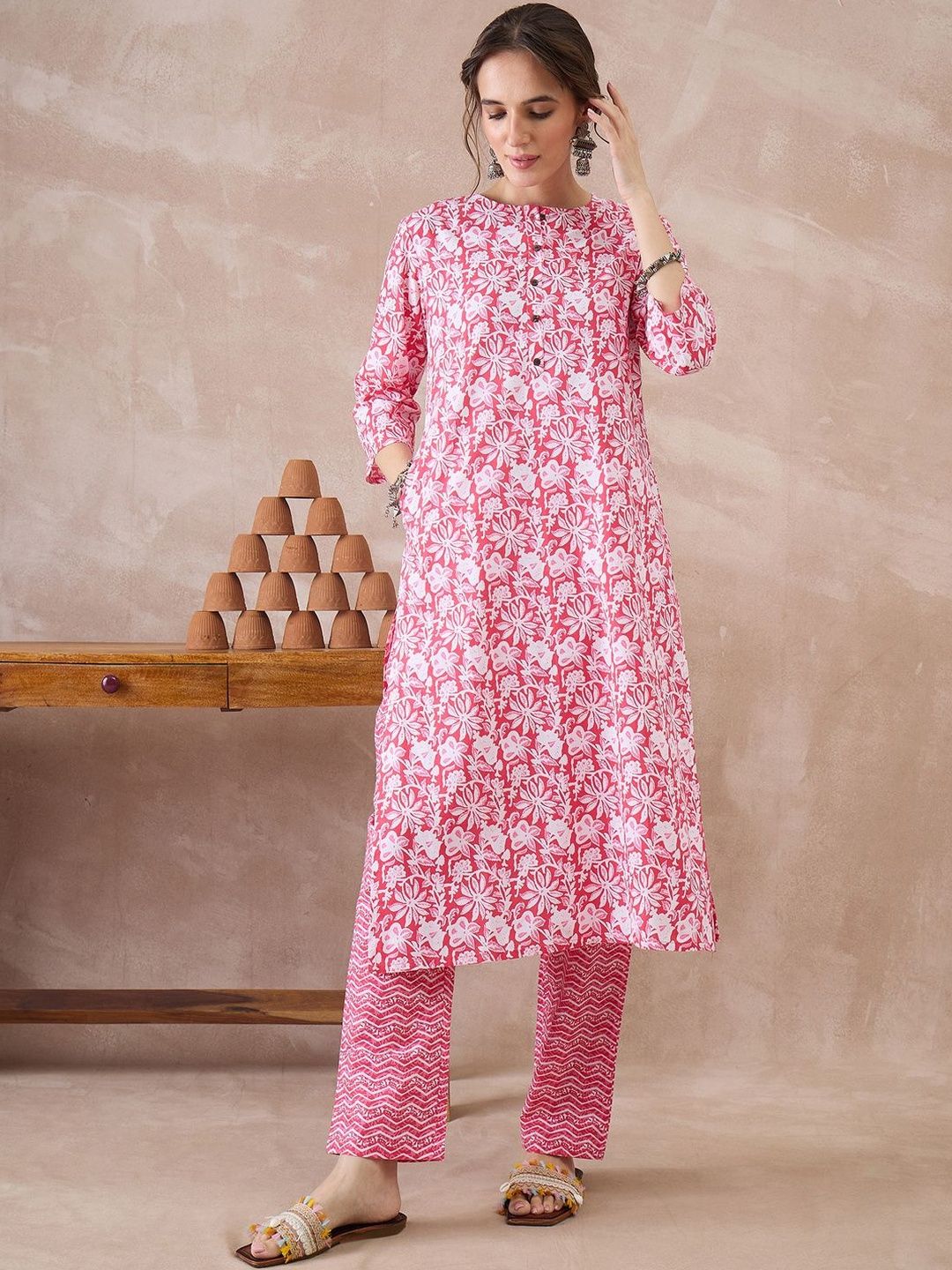Women Floral Printed Regular Pure Cotton Kurta with Trousers & With Dupatta
