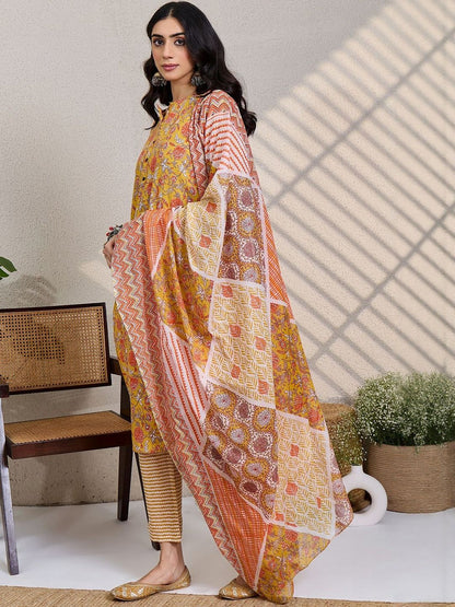 Women Floral Printed Cotton Kurta with Trousers & Dupatta