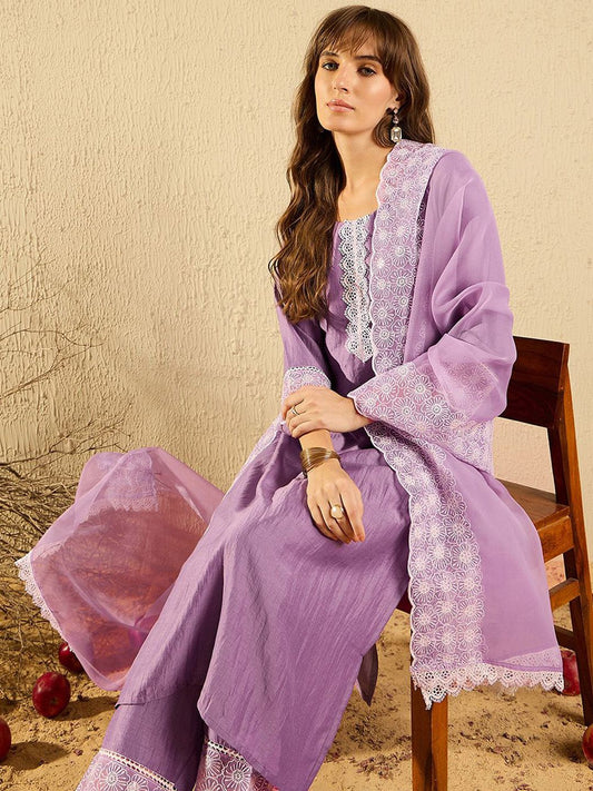 Dhiyona IE Women Floral Embroidered Regular Thread Work Kurta with Trousers & With Dupatta