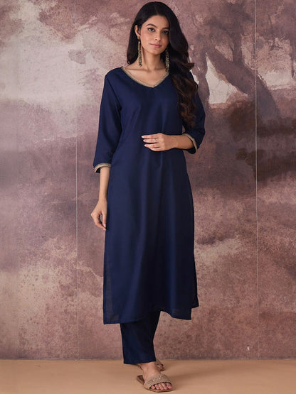 Dhiyona IE V-Neck Top With Trousers