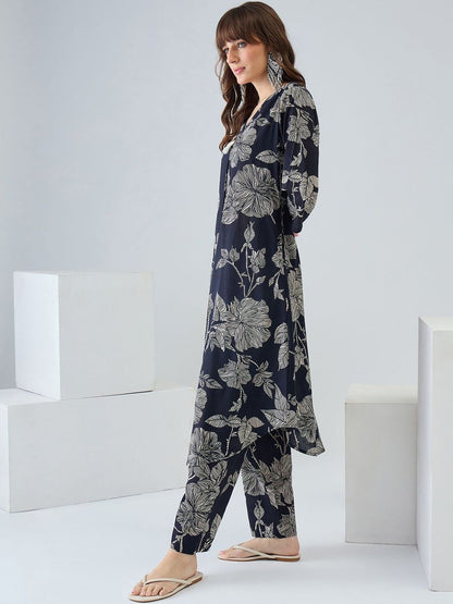 Women Floral Printed Regular Pure Cotton Kurta with Trousers