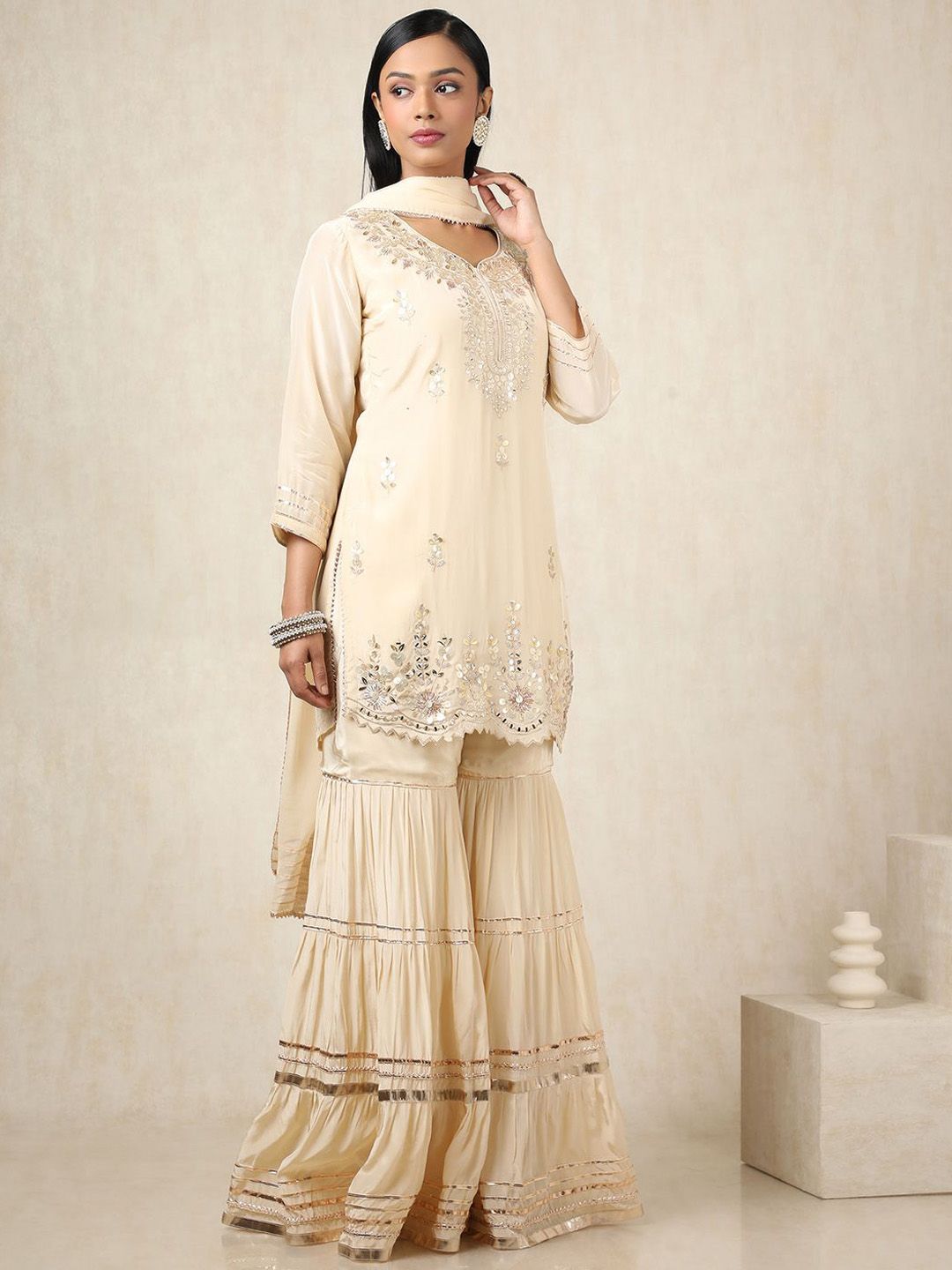 Dhiyona SO Women's Floral Embroidered Sequinned Straight Kurti With Sharara And Dupatta