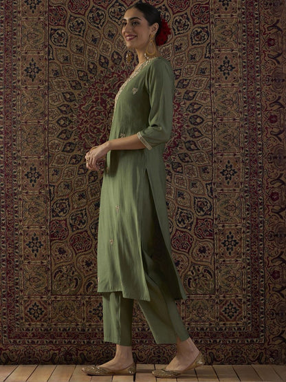 Dhiyona IE Embroidered V-Neck Tunic With Trousers
