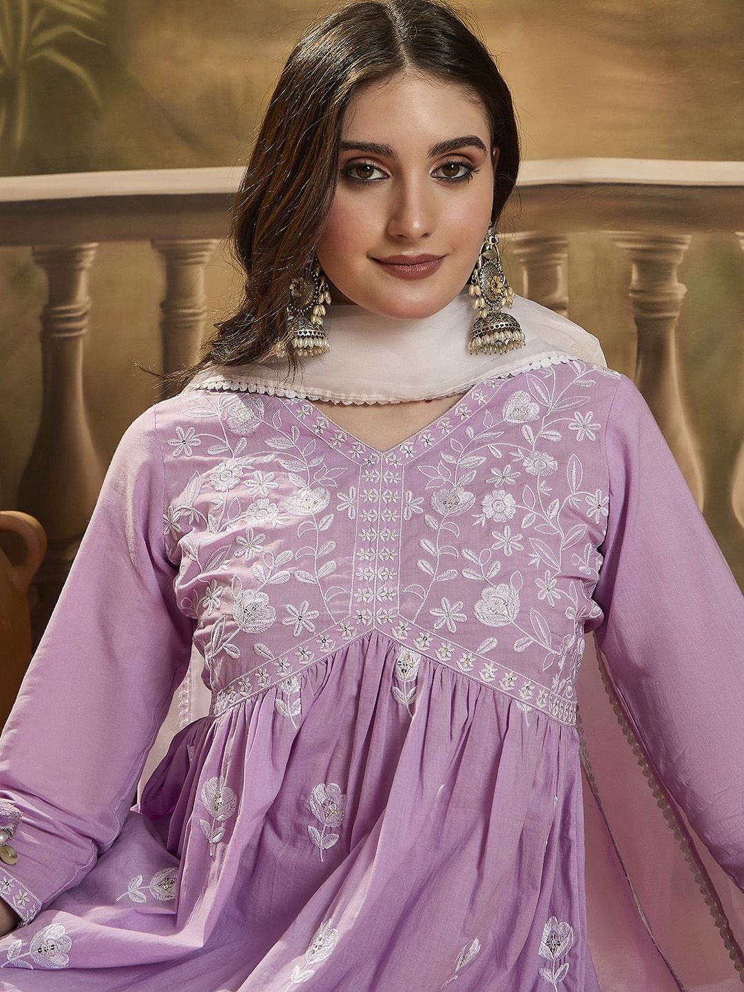 Dhiyona SN Women's Floral Embroidered V Neck Kurta Set With Dupatta